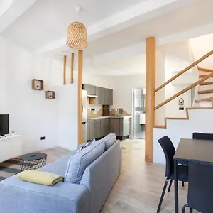 Appartement Le Duplex - Hypercentre - Wifi, Carpentras